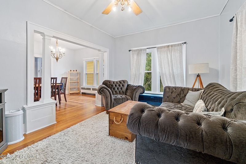 3rd image of 30 Brookline Road