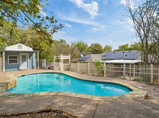 1312 Robyn Rd, Azle, TX 76020