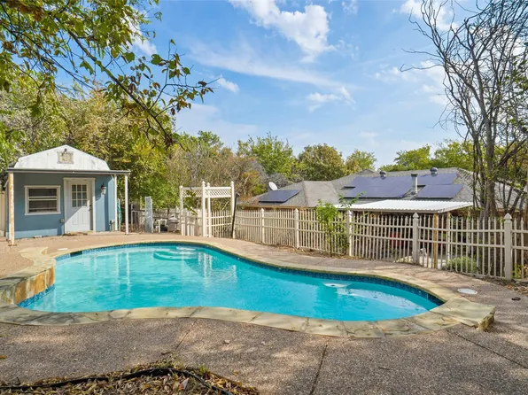 1312 Robyn Rd, Azle, TX 76020