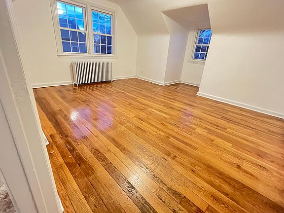 3rd image of 2 A George St