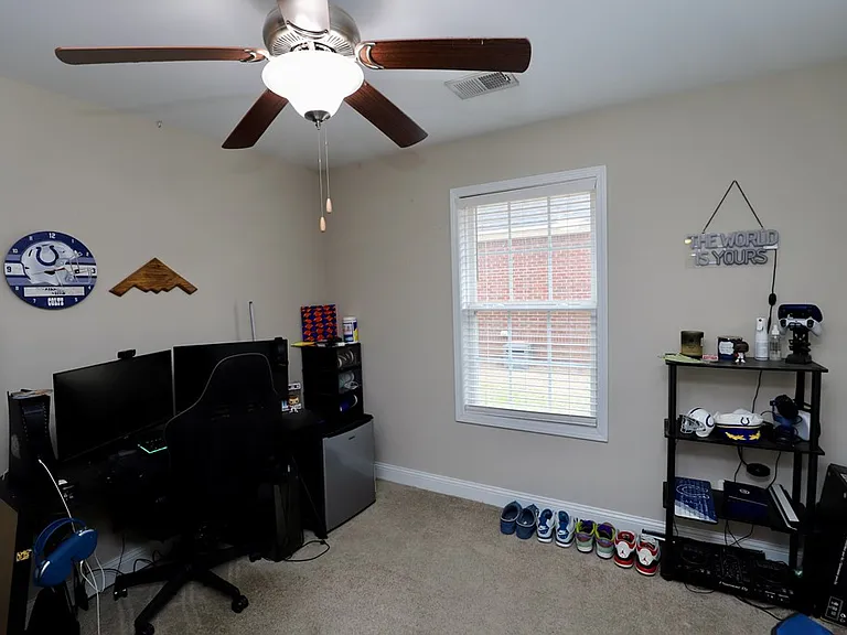 513 Waterlily Dr — Photo 13
