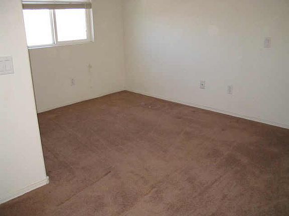 5th image of 3115 N 130 Avenue