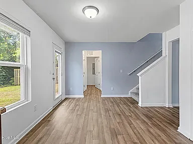 3 bed, 1633 sqft, $2,350 — Photo 4