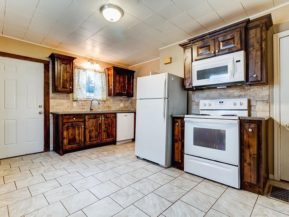 1st image of 420 Olive St APT 1