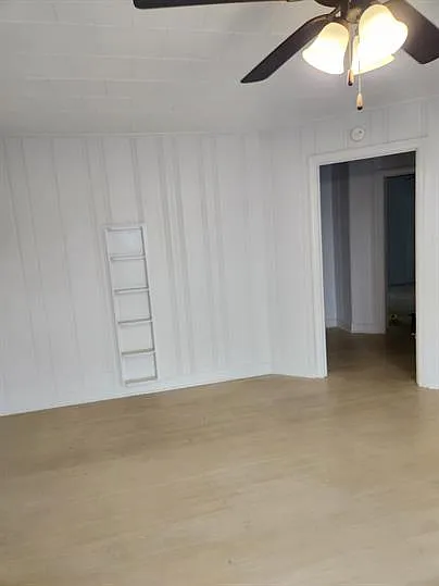 151 S Green St #4 — Photo 6