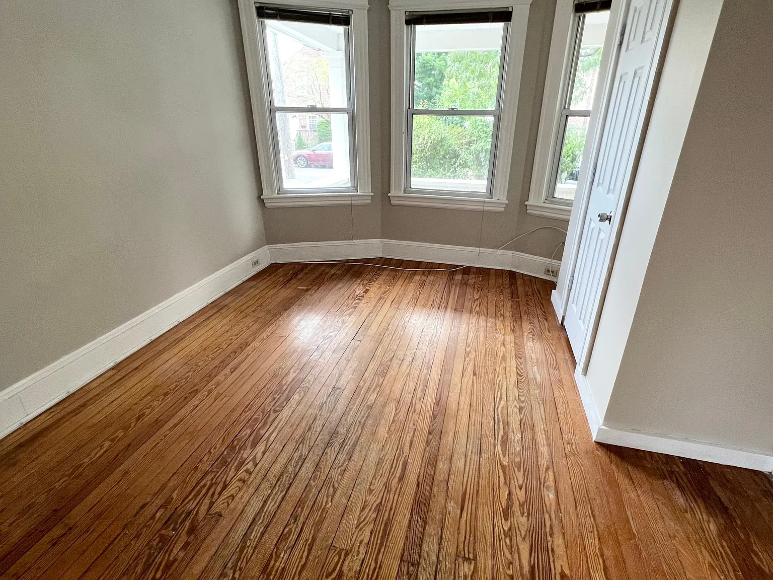 158 Grasmere Ave — Photo 4