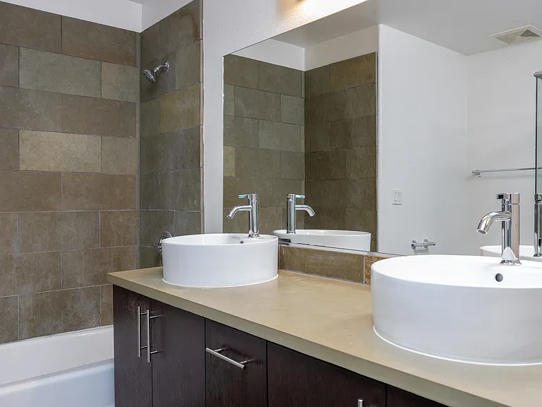 730 W Doran St — Photo 10