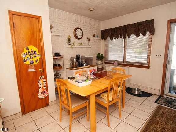 5th image of 753 Bailey Ave