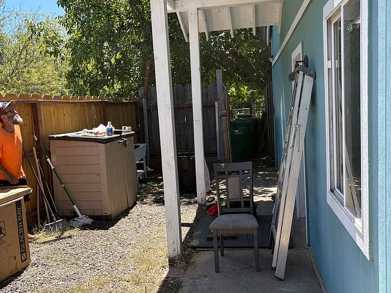 1276 Humboldt Ave — Photo 1
