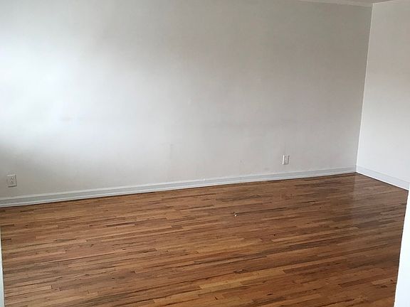 4th image of 21-30 33rd Ave #3