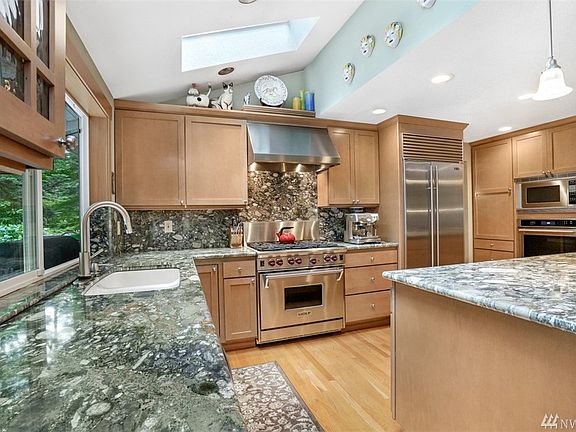 3rd image of 14430 Bear Creek Rd NE