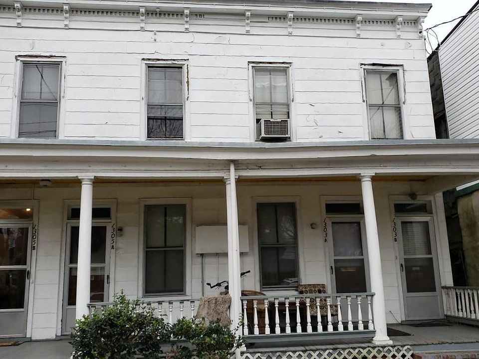 1st image of 1305 N 32nd St #A