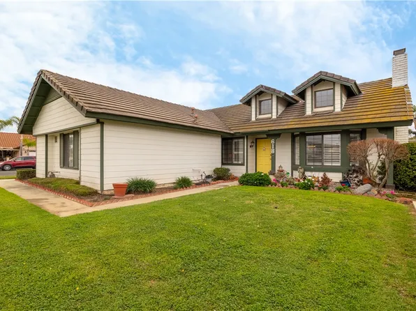 618 W Olive St, Corona, CA 92882