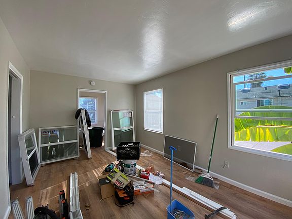 3rd image of 4227 47th St #5