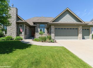 716 NE 42nd St, Ankeny, IA 50021