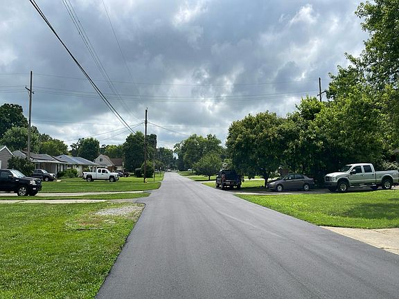 4th image of 396 Blackburn Ave