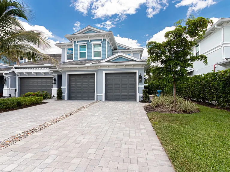 2658 Seychelles Cir #2504 — Photo 32