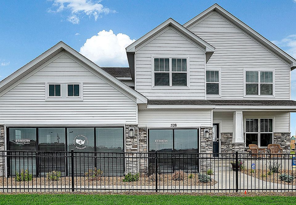 The Fields of Waconia Tradition by D.R. Horton Minnesota in Waconia