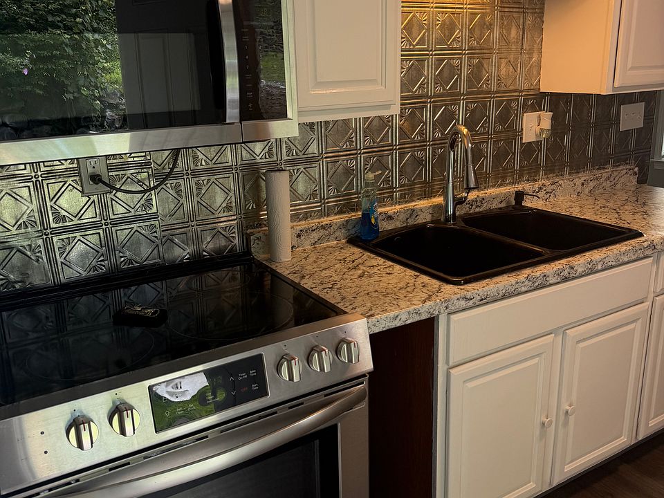 1st image of 85 Stillson Rd