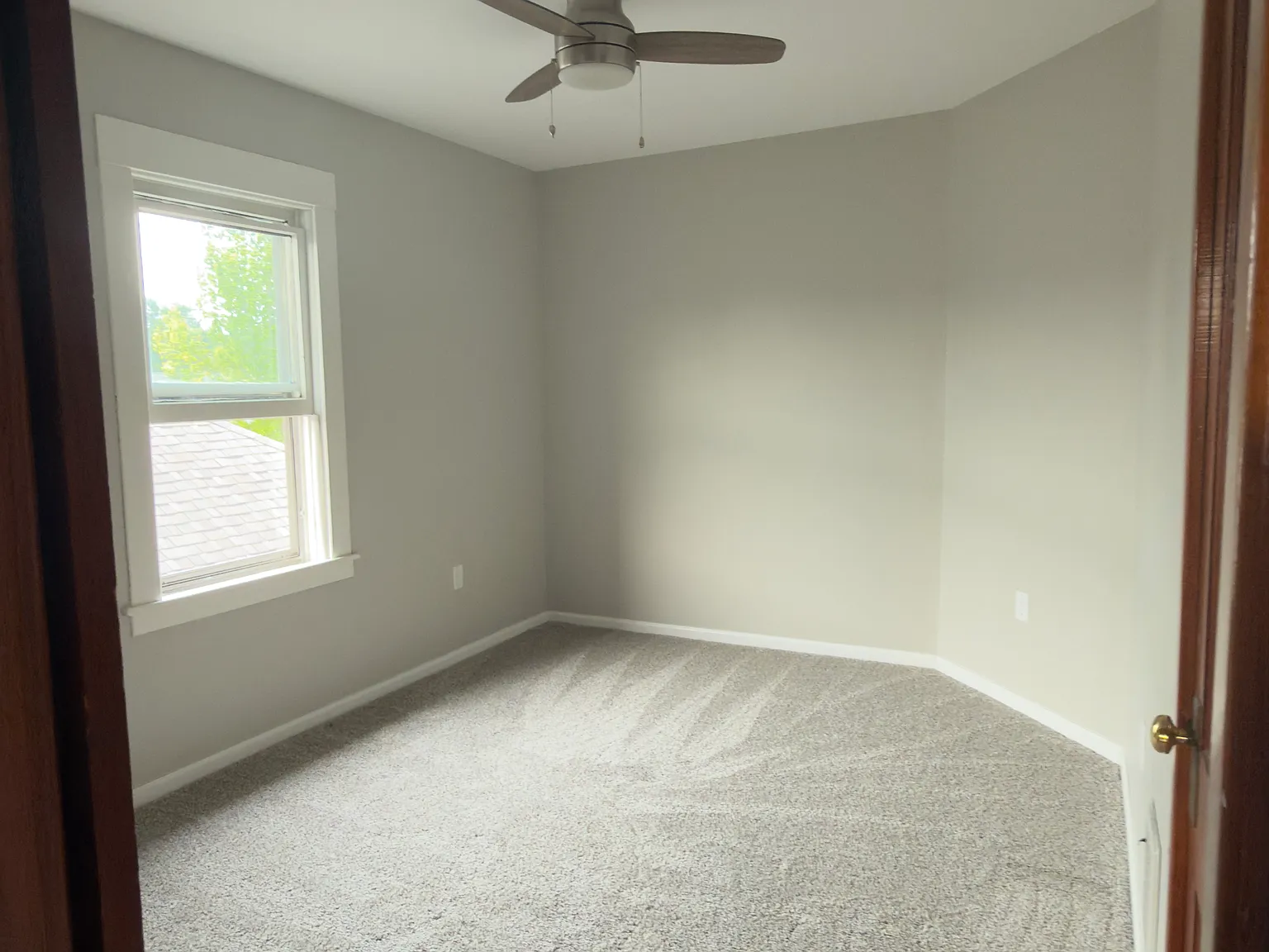 2 bed, 1100 sqft, $1,800 — Photo 3