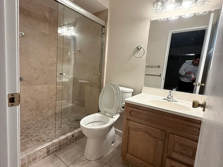 815 E 4th Ave #1 — Photo 7