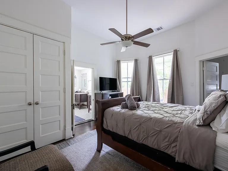 607 Mason St — Photo 14