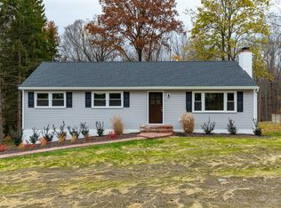 11 McAllister Dr, Pleasant valley, NY 12569