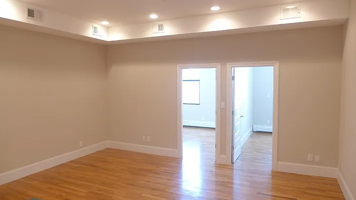 Rented by Brooklyn Bridge | media 20