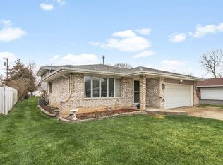 207 Hill St, Willow Springs, IL 60480