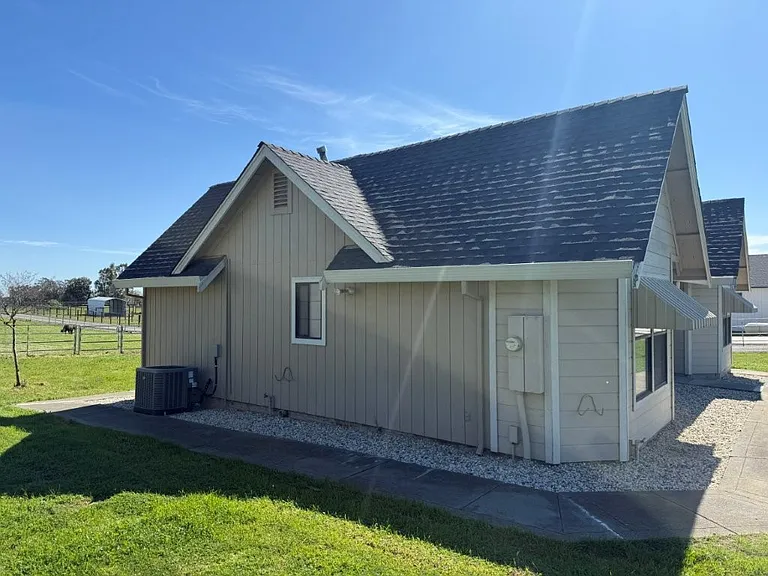 7420 Clement Rd — Photo 9