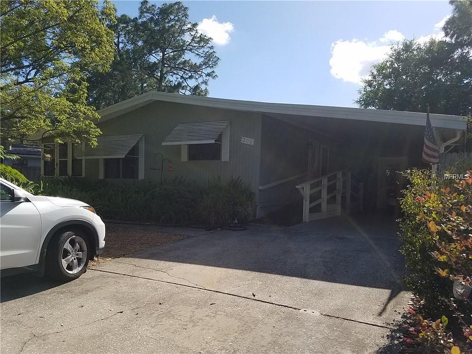 1st image of 202 W Pampas Grass Ct