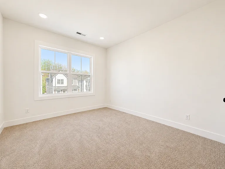 1389 Meridian St — Photo 23