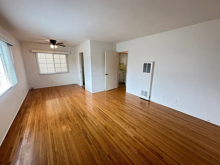 150 Saint Joseph Ave — Photo 2