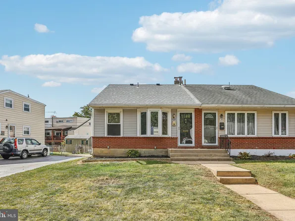 520 E Winona Ave, Norwood, PA 19074