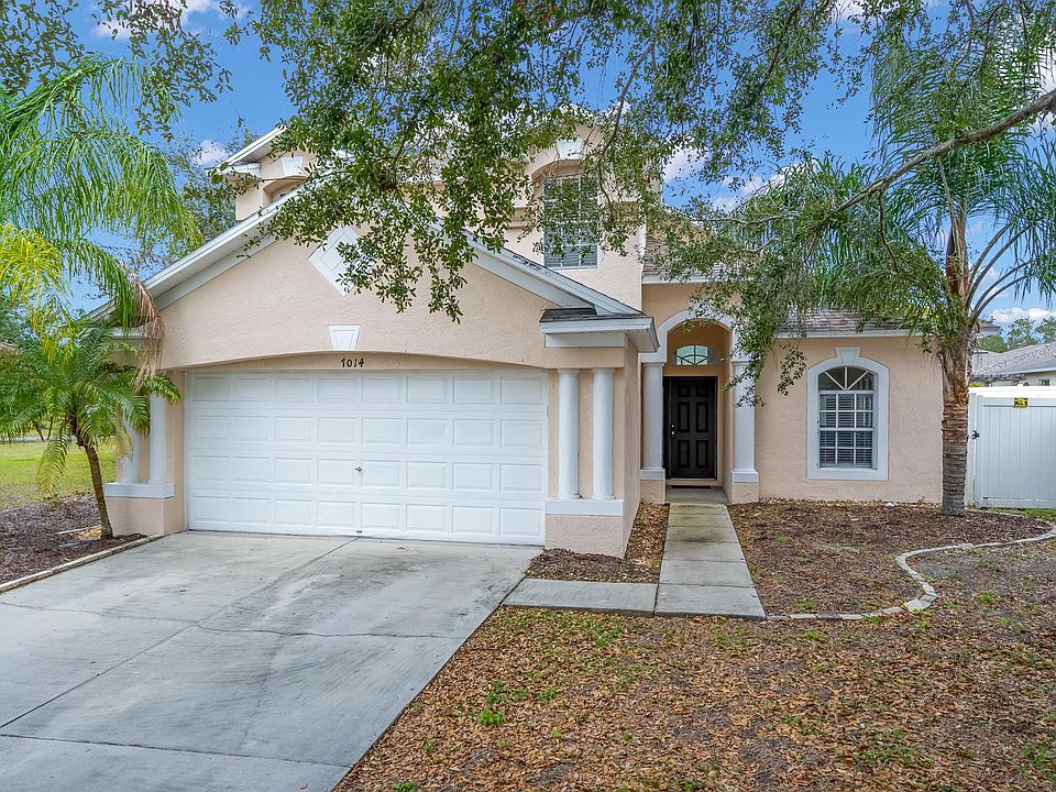 1st image of 7014 Crown Lake Dr
