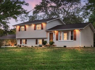 452 Winding Way Rd, Clarksville, TN 37043