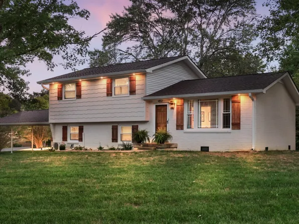 452 Winding Way Rd, Clarksville, TN 37043