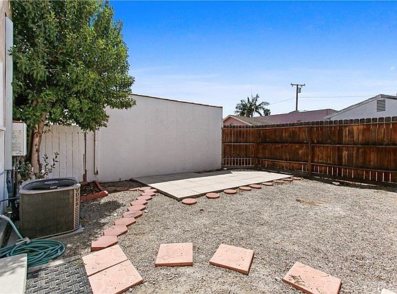 3rd image of 1151 Termino Ave
