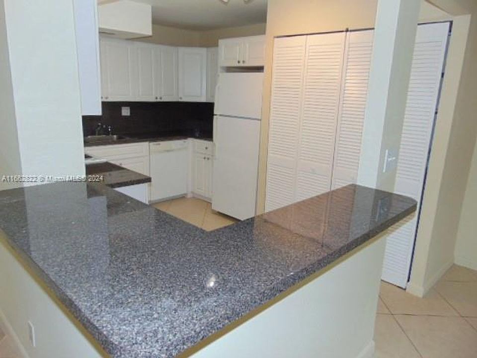 1st image of 1774 SW 81st Ter #1-37