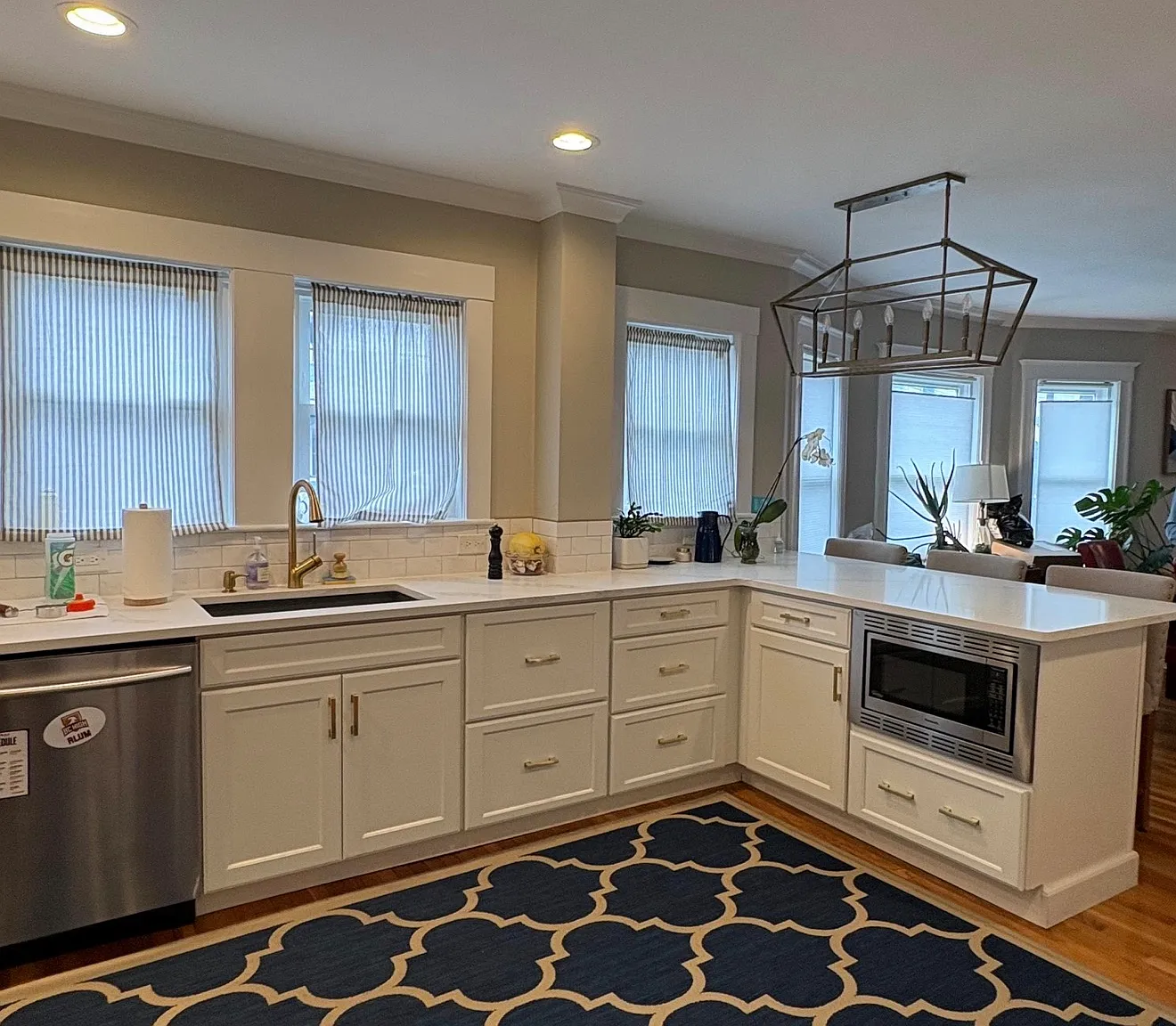3 bed, 1200 sqft, $3,500 — Photo 1
