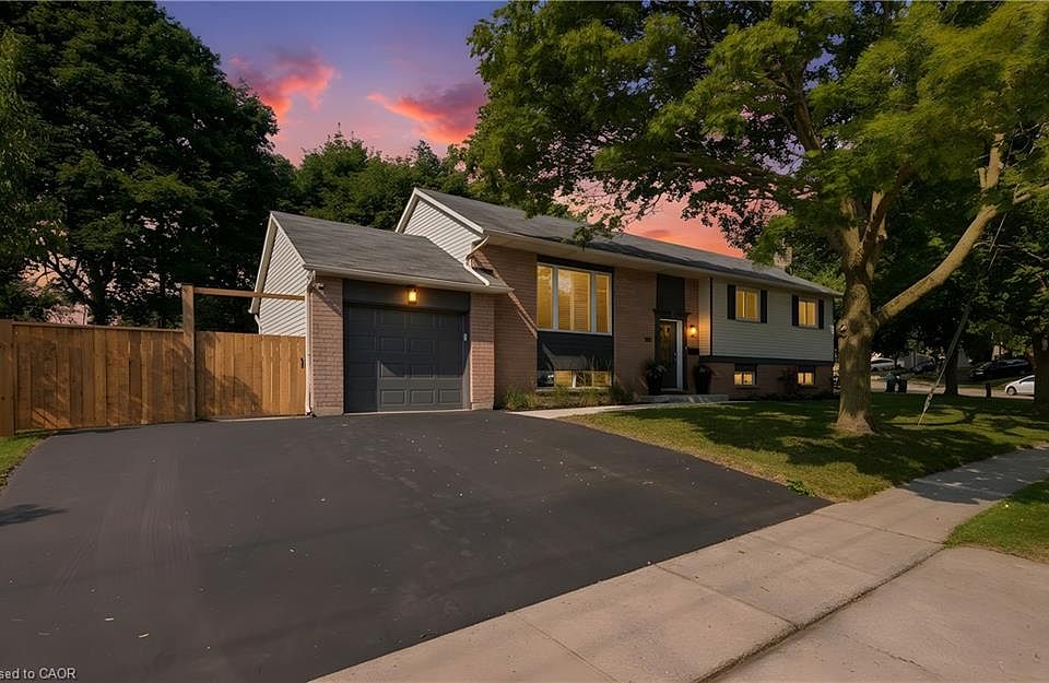 1st image of 383 Grand Ridge Dr