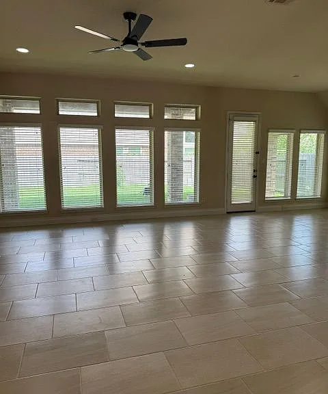 16923 Lumberton Dr — Photo 10