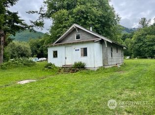 584 Elm St, Hamilton, WA 98255