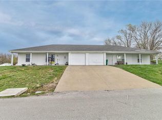 112 E 307th St, Garden City, MO 64747
