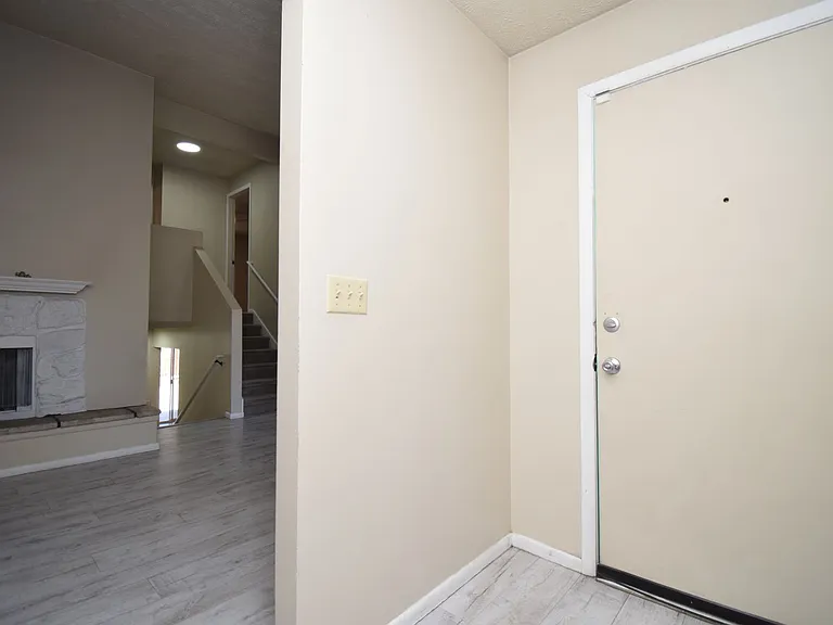 1885 E Jeremy Ct — Photo 8