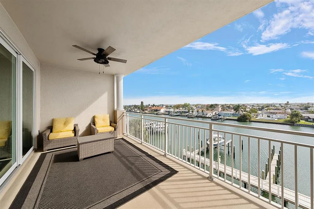 3 bed, 2.0 bath, 1850 sqft, $5,000 — Photo 3