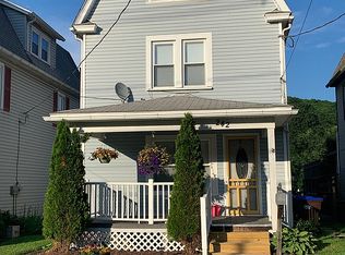 242 Liberty St, Franklin, PA 16323