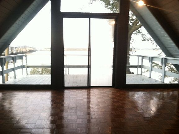4th image of 220 Blythe Beach Dr