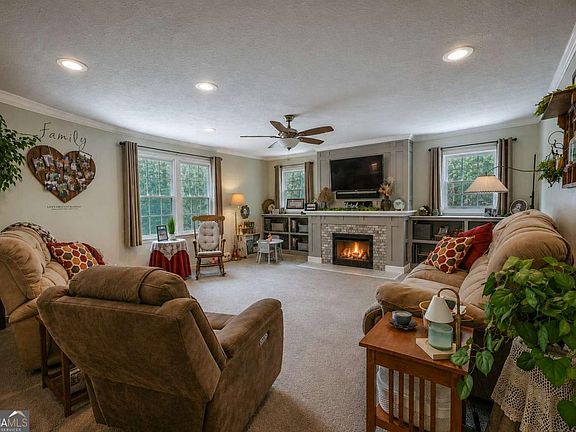 4th image of 6623 N Seminole Dr