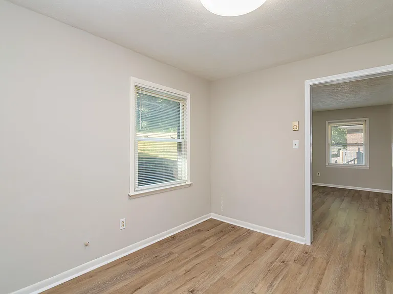 5608 Jacksboro Pike #2 — Photo 8